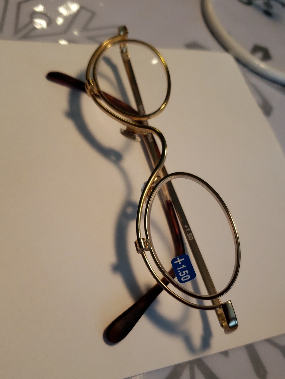 Gold Round Reading Glasses - +1.50 Magnification